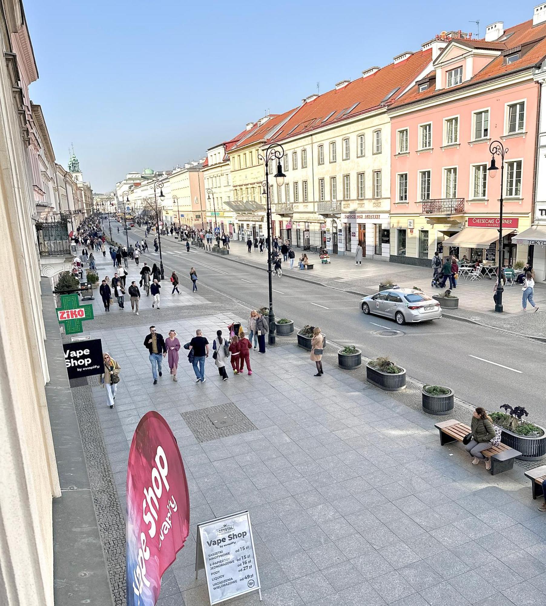 Castle & Culture - Modern 2-room With Balcony In Center Apartament *