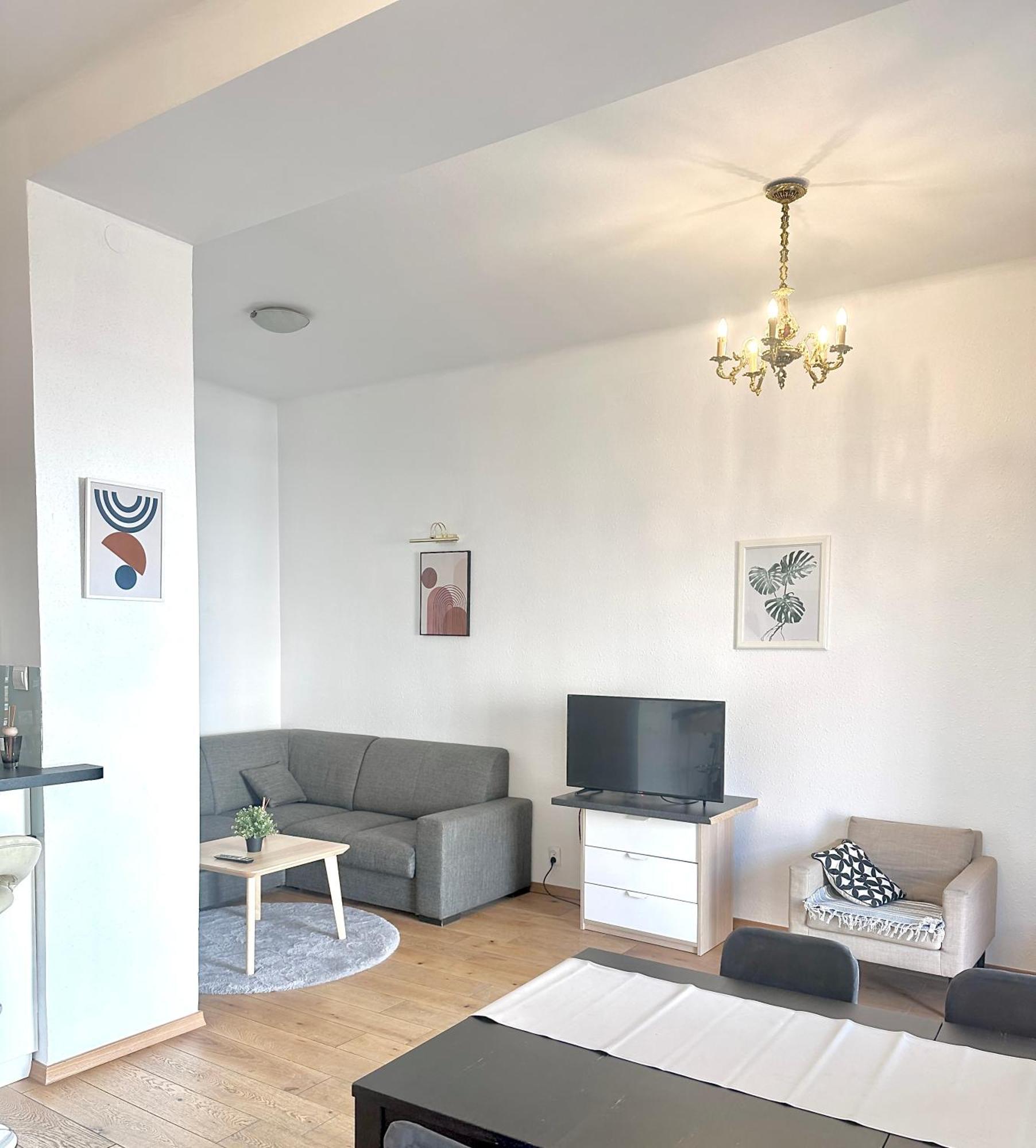 Castle & Culture - Modern 2-room With Balcony In Center Warszawa